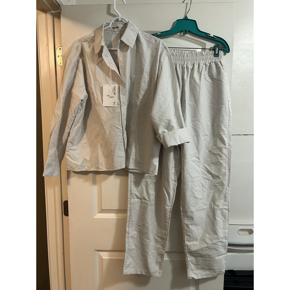 NWT Djerf Avenue Breezy Set‎ size medium top and pants beige stripe